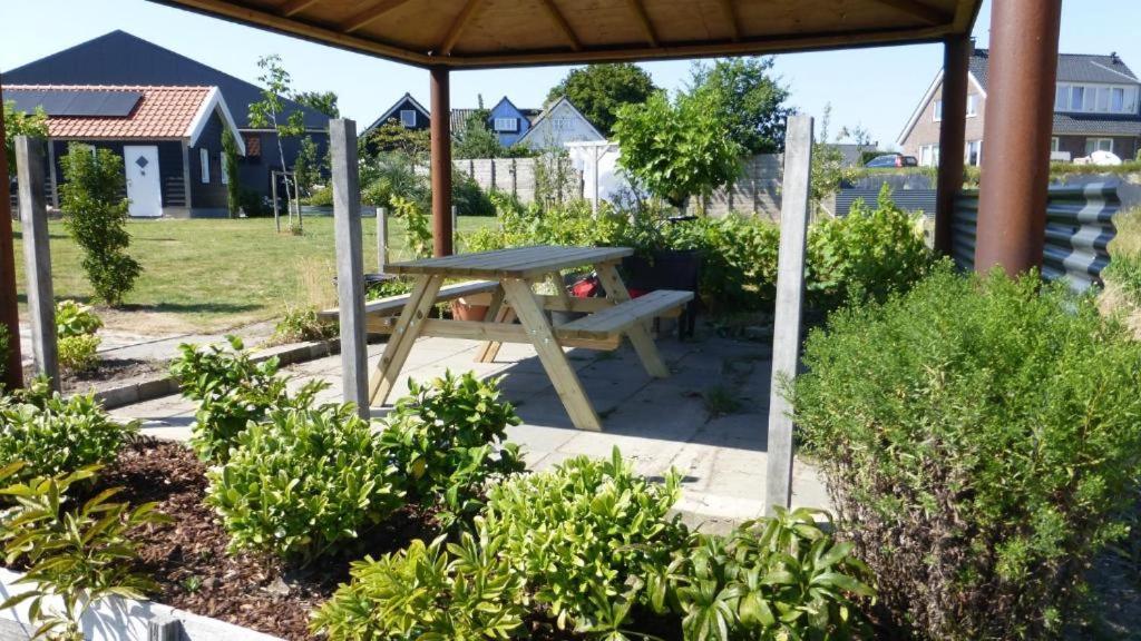 Bed & Breakfast Donna Pijnacker Bagian luar foto